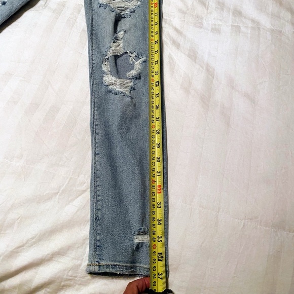 American Eagle size 0 skinny jeans with rips - Picture 12 of 16